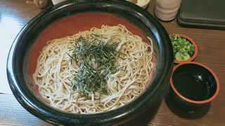 隠れ家風の蕎麦の名店