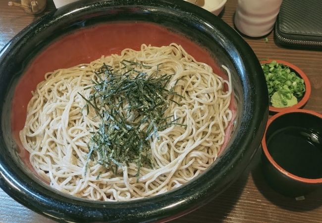 隠れ家風の蕎麦の名店