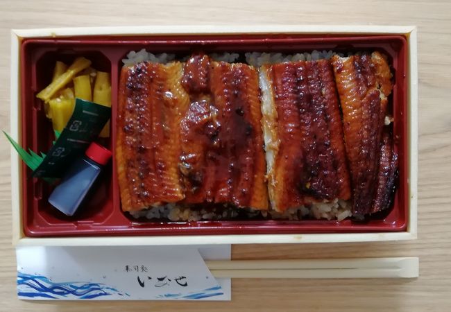 住宅街の中のお寿司屋さん