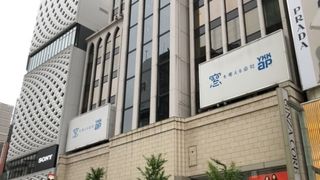 ビルも何気にオシャレな建築