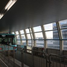 モノレールで１駅で大阪空港駅