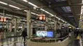 大阪空港に行くのに便利な路線でした