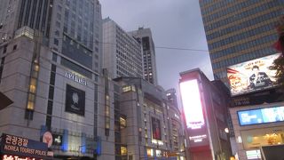 ミョンドンにあります