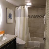 セカンドバスルーム。コンパクト。