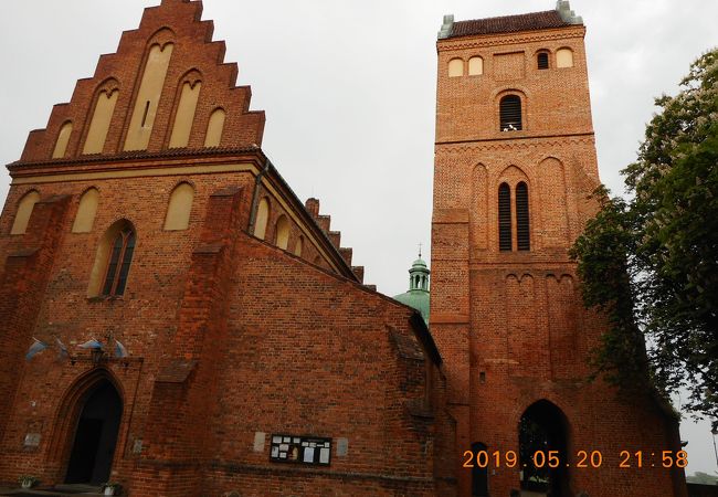 聖母マリア訪問教会