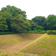 今では広い公園