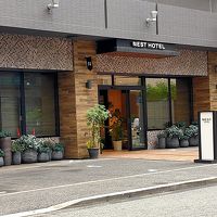 立地が良く静かな界隈にあります。