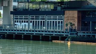 大学生向けダイニング