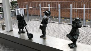 人形にもマスク