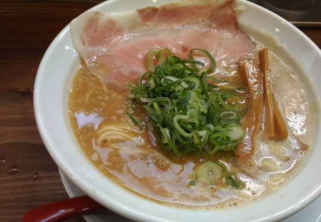 鶏白湯系ラーメンの店