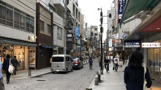 「元町」の手前にあります