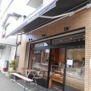 夙川の洋菓子店です