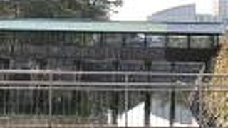 都会と田舎の車窓を楽しめるのが好き