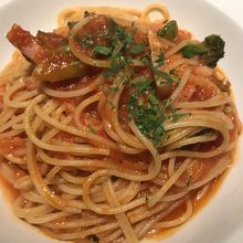 トマトソースのシンプルパスタ