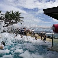 インフィニティプールでイベントあり