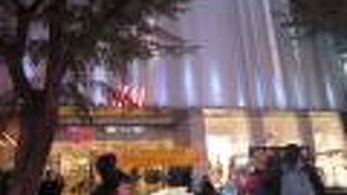 若いお客さんがメイン