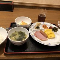 サービスの朝食