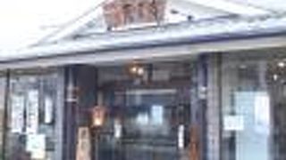 季節に合わせた和菓子などがいろいろとあります。