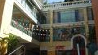 ショッピングモール