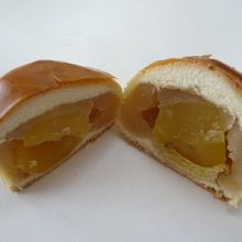 特選栗一の中身です。美味しいという言葉がうってつけの味です。