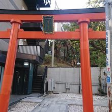 境稲荷神社鳥居