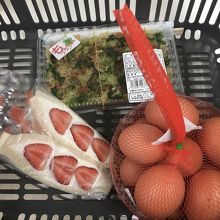 速やかに買い物　即退出（コロナ余波まだまだ）