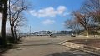 関門海峡を望む場所に