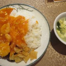 エビチリ丼を食べました
