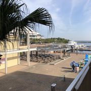 魚を釣ってその場で調理してくれます！
