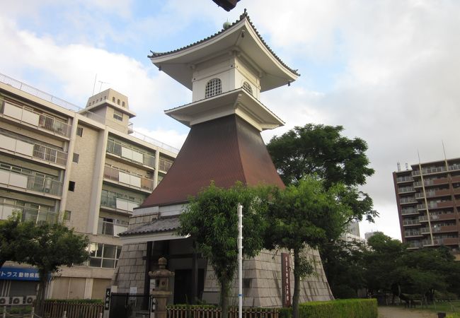 住吉公園の前にあります