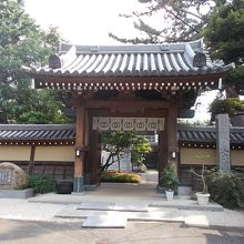 山門の様子です。