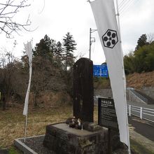 道路沿いにあります。