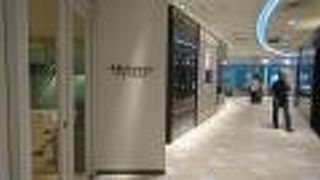 ブリキ製のおもちゃやセルロイド製の人形