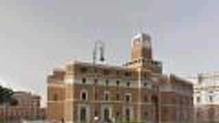 こんなところで裁判が