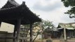 境内の梵鐘は、市指定の重要文化財