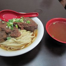 牛肉麺