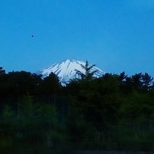 部屋から見る富士山