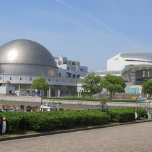 名古屋港水族館全景