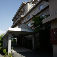 伊香保バスターミナルのすぐそばにあります。