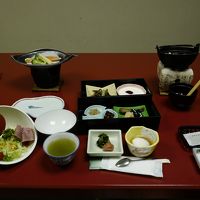 朝食も個室で頂けます。