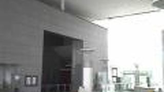 図書館は再開されましたが