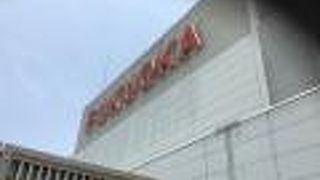 　無料で　堪能できる　時間潰しのスポット。