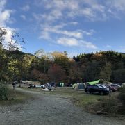 森の中のキャンプ場！