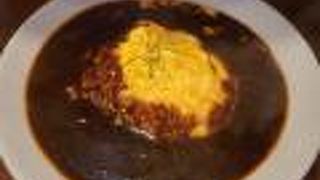 ちょっと出来過ぎの感もあるオムライスです