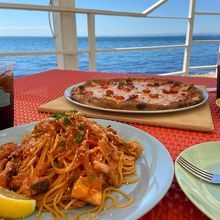 値段は高め、量はかなり多い、味はわりといける