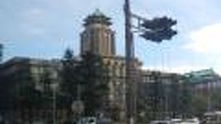 名古屋市役所本庁舎は、京都市役所に次いで２番目に歴史の長いものです。