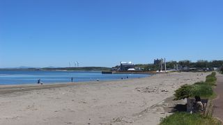 鯵ケ沢の港の近くの公園