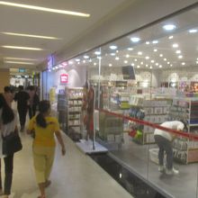 スーレースクエア