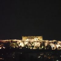 バルコニーからパルテノン神殿ライトアップも見えます。