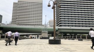 ちょうど良い場所にかかっている